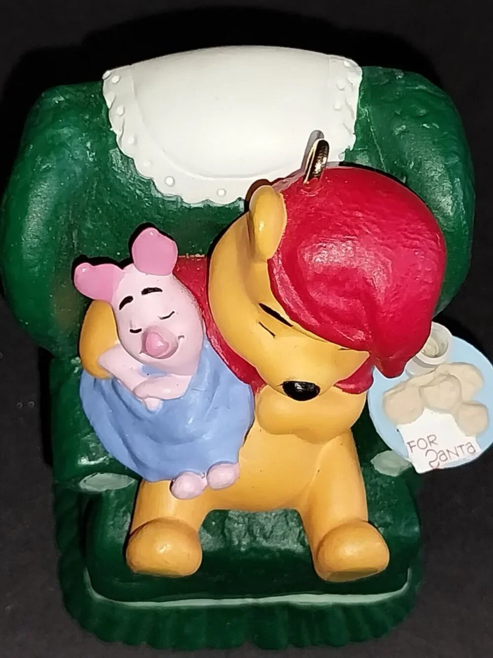 Hallmark Keepsake Disney Winnie the Pooh Waitin' on Santa Ornament 1997